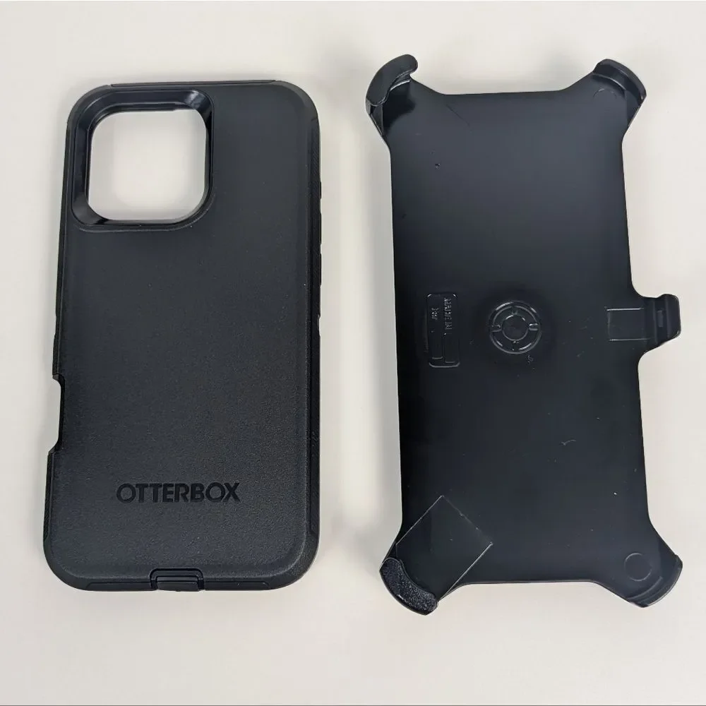 OtterBox Defender Series Phone Case with Holster iPhone 16 Pro Max Black